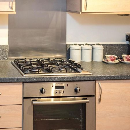 Elegant 2 Bedroom City Centre Apartment - Free Parking - Private Balcony EDI Eksteriør bilde