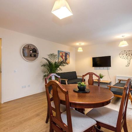 Elegant 2 Bedroom City Centre Apartment - Free Parking - Private Balcony EDI Eksteriør bilde