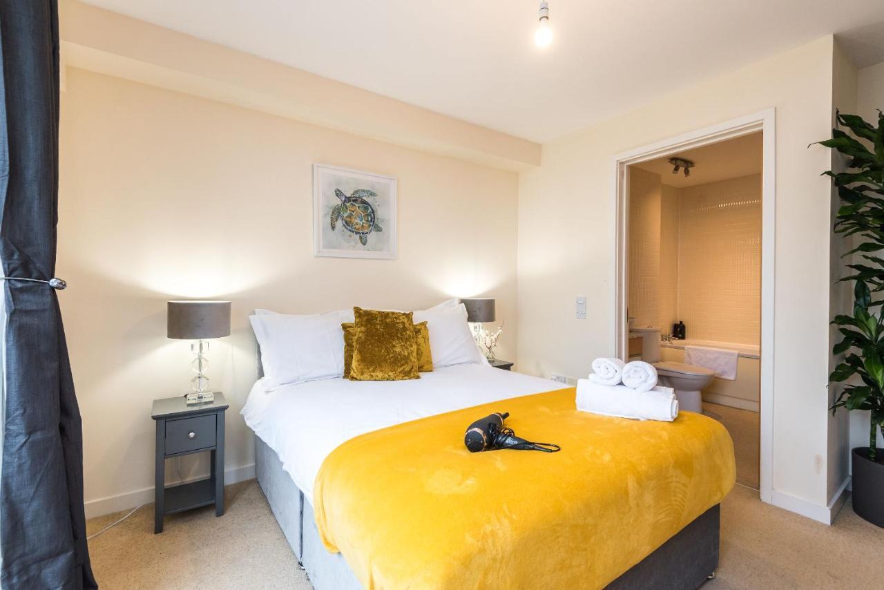 Elegant 2 Bedroom City Centre Apartment - Free Parking - Private Balcony EDI Eksteriør bilde