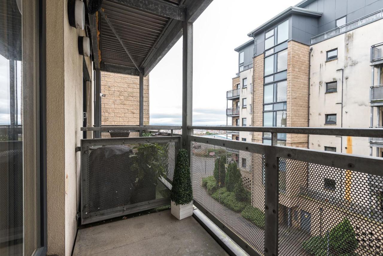 Elegant 2 Bedroom City Centre Apartment - Free Parking - Private Balcony EDI Eksteriør bilde
