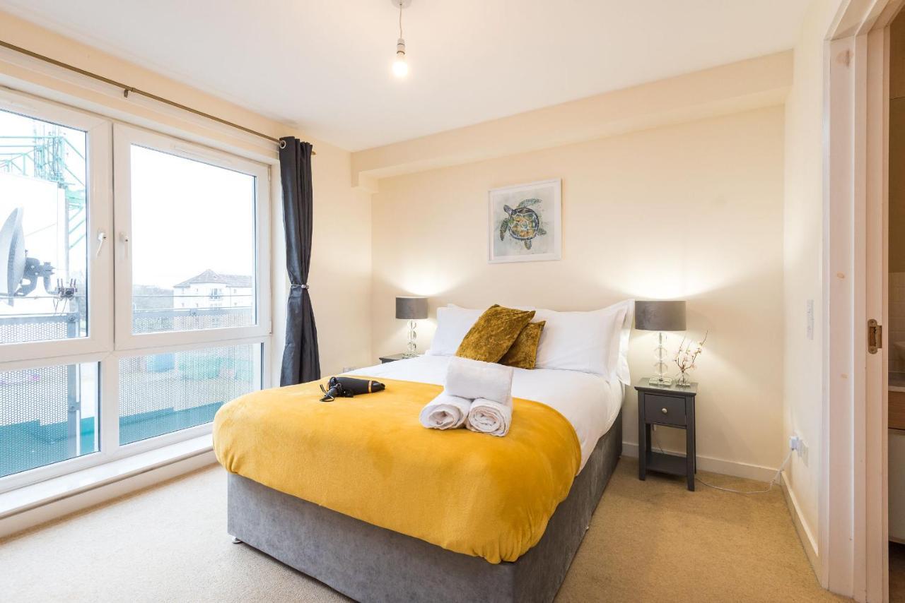 Elegant 2 Bedroom City Centre Apartment - Free Parking - Private Balcony EDI Eksteriør bilde